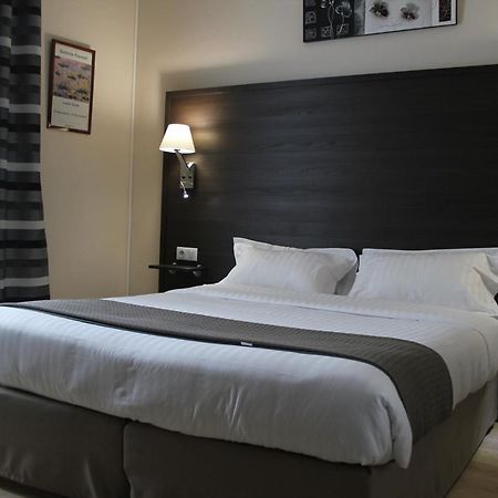 Hotel Univers Carpentras Exterior photo